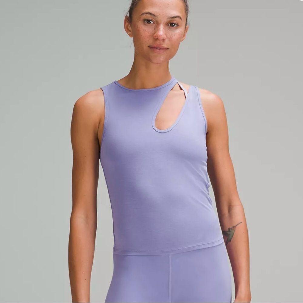 NWT Lululemon Shoulder Cut-out yoga tank